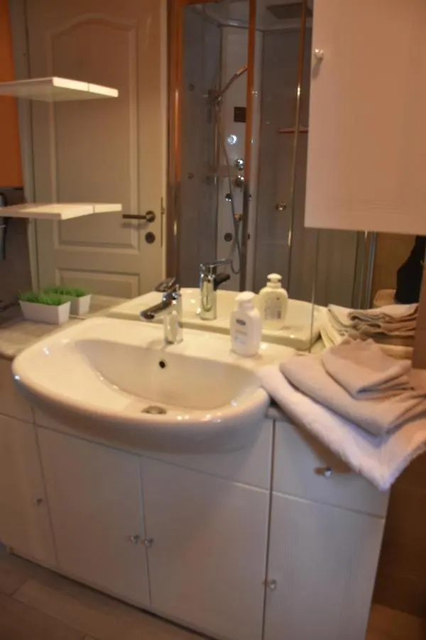 Holiday home Mg Casa Vacanze Villa Torre del Lago Puccini Italy